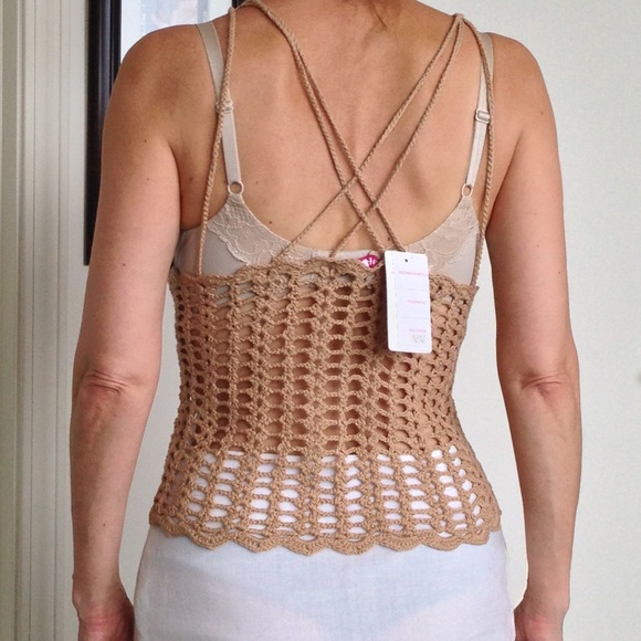 🎉HP🎉Knit top with beads - Picture 2 of 4