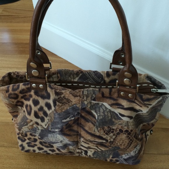 Handbag - Picture 2 of 3