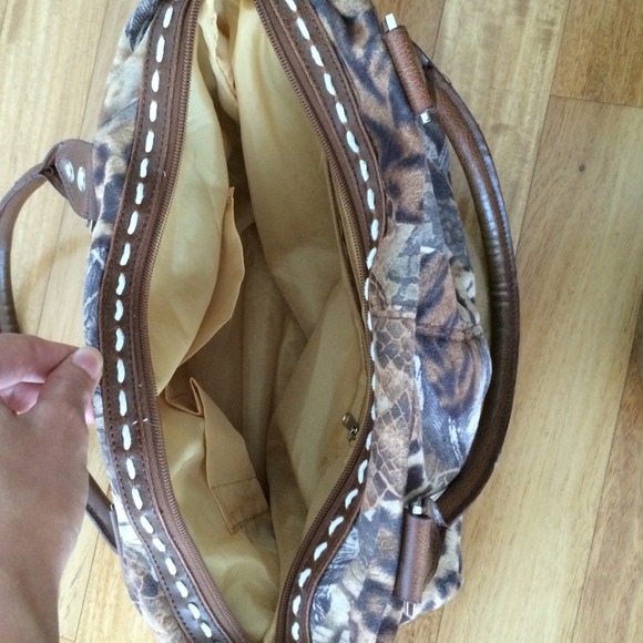 Handbag - Picture 3 of 3