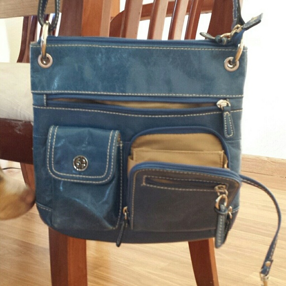Giani Bernini blue purse
