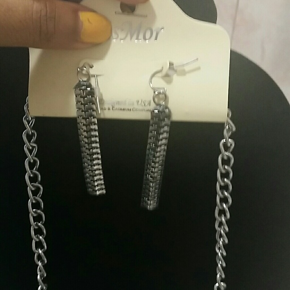 Silver Loop statement piece - Picture 3 of 3