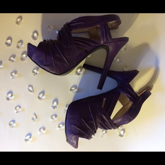 Purple open toe heels - Picture 2 of 2