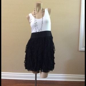 Black/White Express Dress