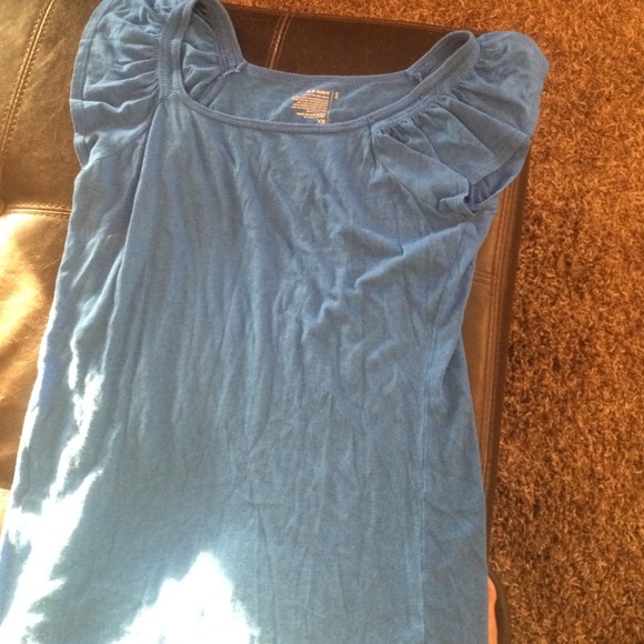 Old navy tshirt
