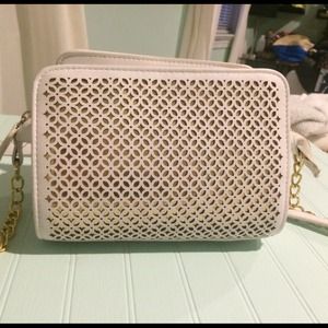 Jessica Simpson white and gold purse