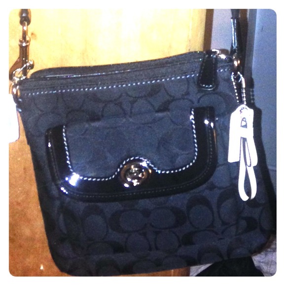 Authentic Coach Park Signature Swingback crossbody
