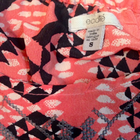 SOLD Ecoté Aztec Romper - Picture 3 of 3