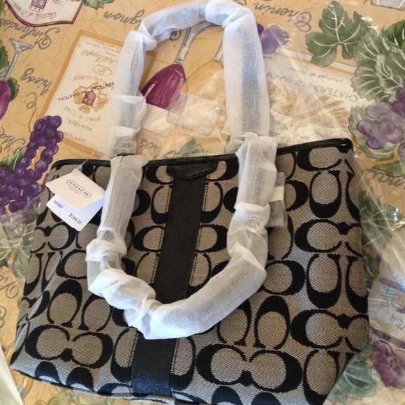 Coach purse - Picture 1 of 4