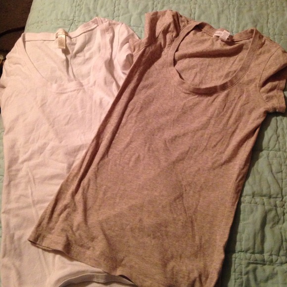 Two scoop neck tshirts