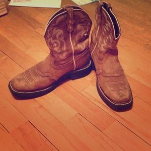 Justin gypsy cowgirl boot 😀