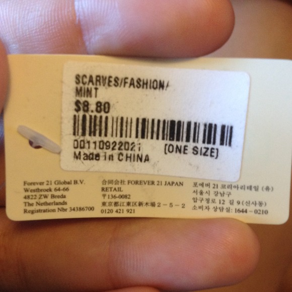 Mint infinity scarf - Picture 2 of 3