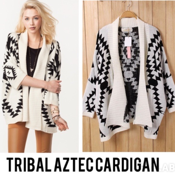Sweaters - 🎉2X HP🎉 Open Tribal Aztec Cardigan