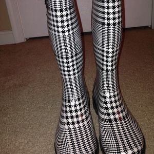 rainboots