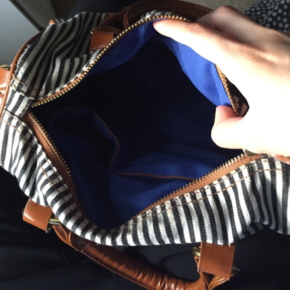 Striped handbag - Picture 2 of 4