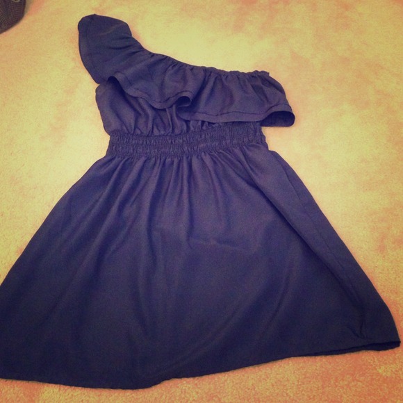 Body Central  Dresses & Skirts - Blue one shoulder dress