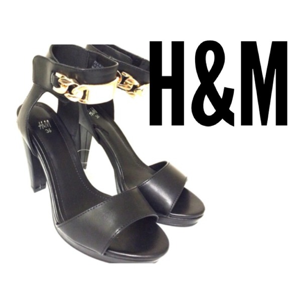 H&M Black & gold Heels