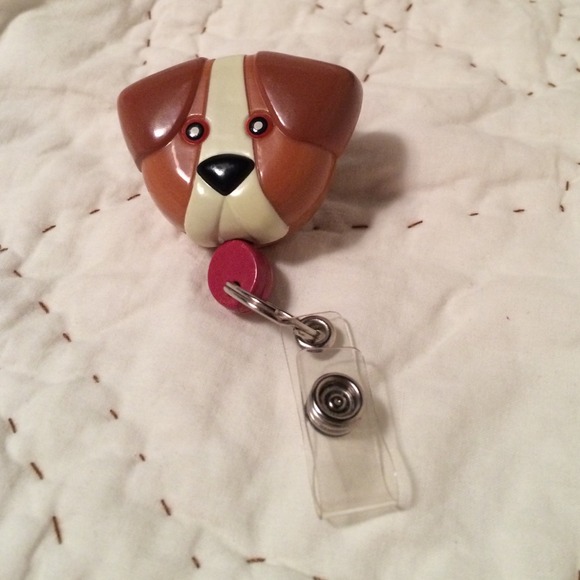 | NWOT | dog badge pull