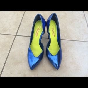 Blue princess Vera wang heels brand new
