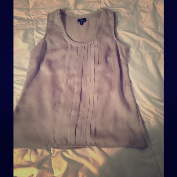 Silky gray top