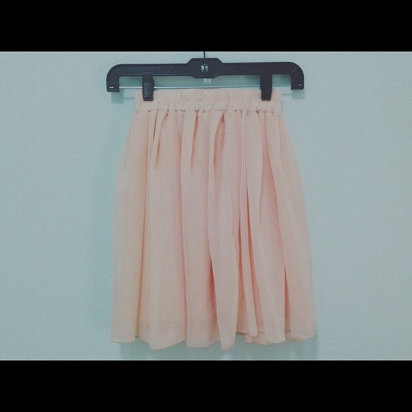 🚫SOLD🚫Peach Chiffon Skirt