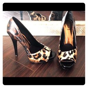Leopard heels by bakers.