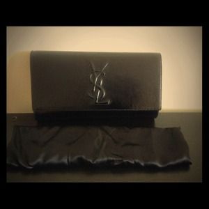 🔴Sold thru eBay 🔴Ysl Bell de Jour large clutch