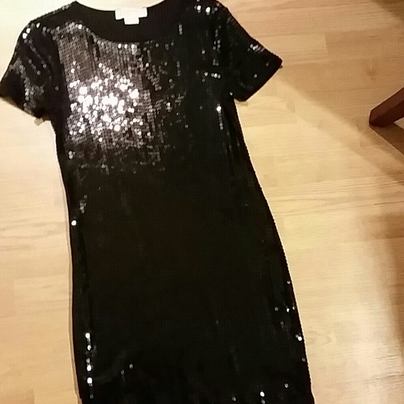 Michael kors sequence dress. - Picture 3 of 4
