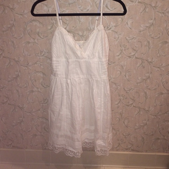 White Abercrombie and Fitch dress