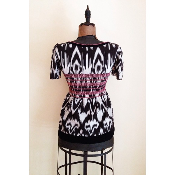 ♥️SOLD Anthropologie Fei Ikat blouse - Picture 2 of 2