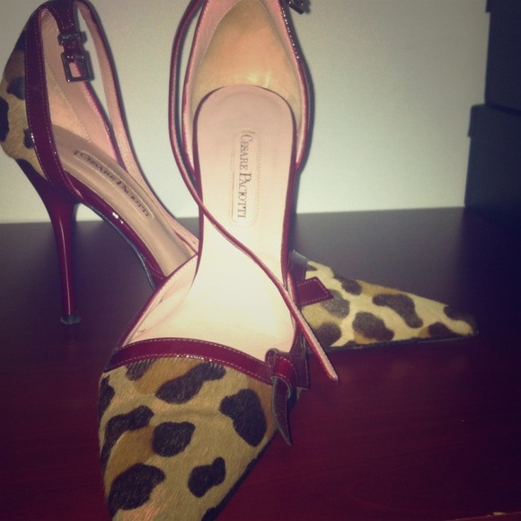 Leopard print heels!