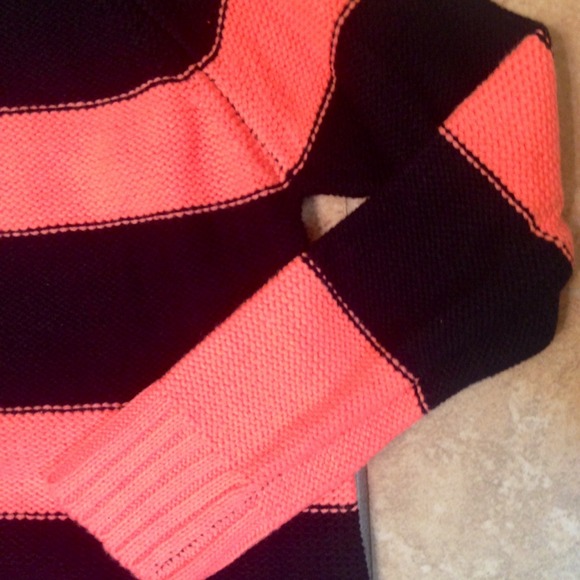 Hot Coral and Navy Sweater - Picture 2 of 3