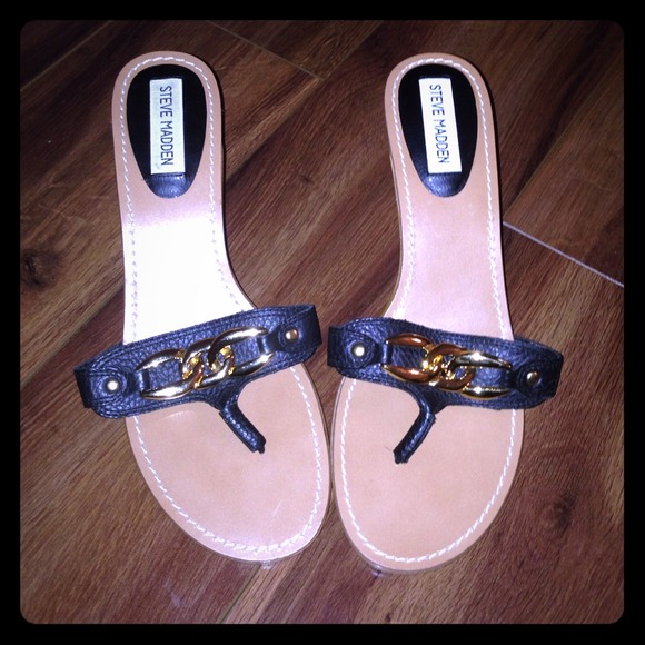 NWOT Steve Madden Blaynne Sandals