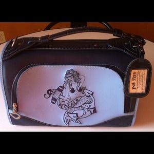 Pet Flys Pet carrier 💙🐩🐶SOLD OUT💋