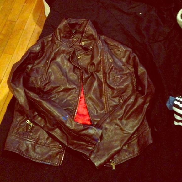 Leather jacket - Picture 1 of 1