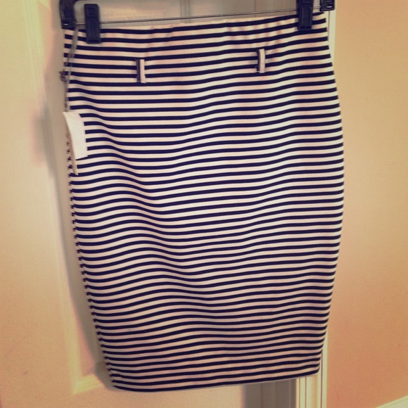 High waisted skirt - Picture 1 of 2