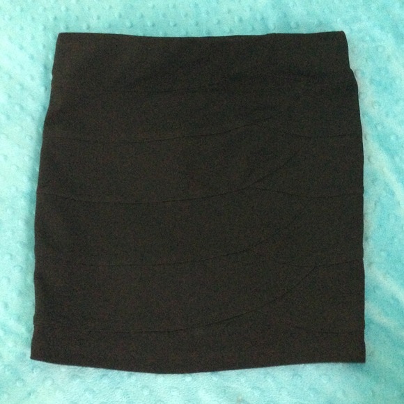 Charlotte Russe black skirt size medium EUC