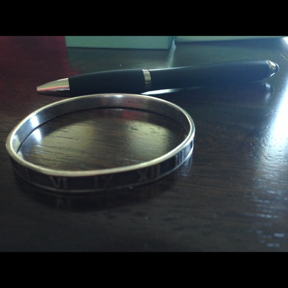 Tiffany & Co. - Picture 4 of 4