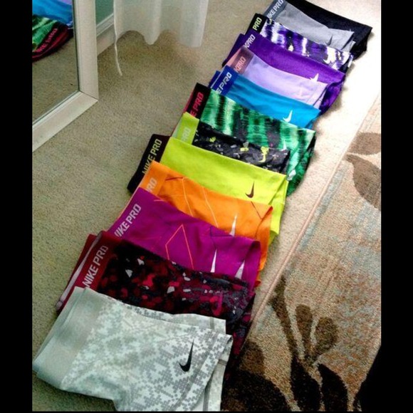LOOKING FOR THESES NIKE PROS
