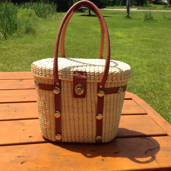 no brand name Handbags - Wicker/Straw