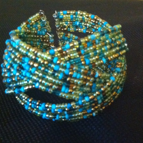 Beaded bracelet pick 4 for 12.00