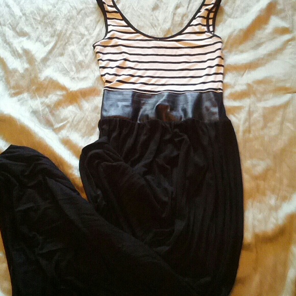 Maxi dress And white short