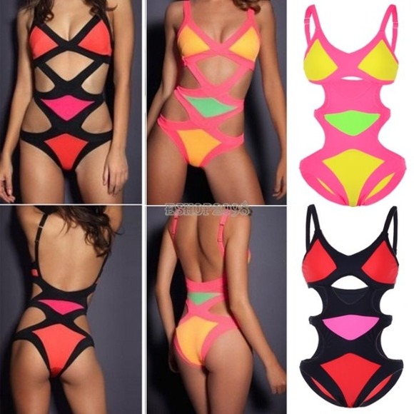 NWOT Monokini size medium swimsuit.