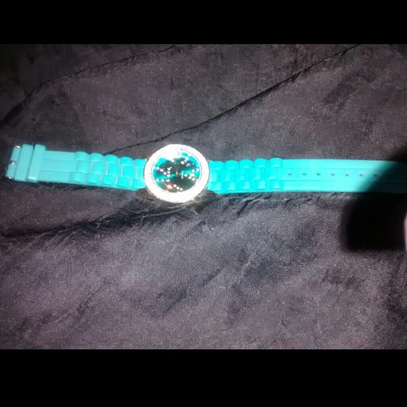 aqua watch w large round face and/rhinestones!