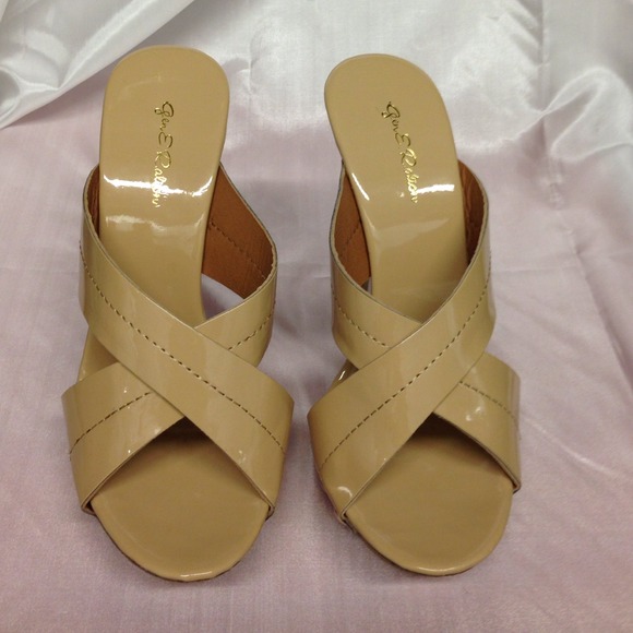 Shoes - Picture 4 of 4