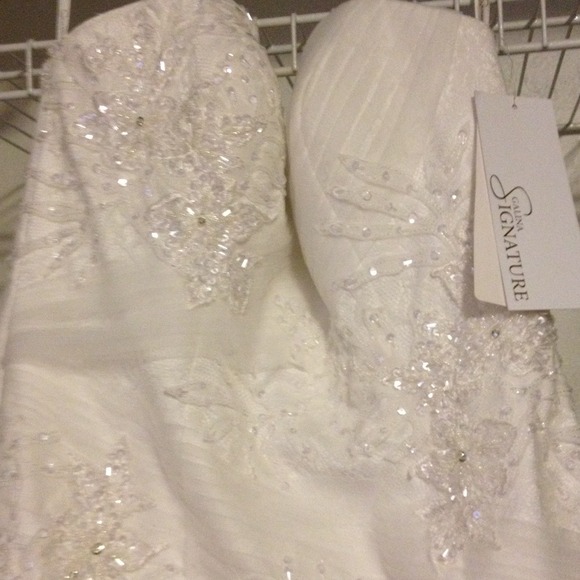 Galina signature wedding dress - Picture 2 of 4