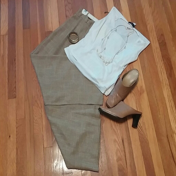 Long tweed like skirt
