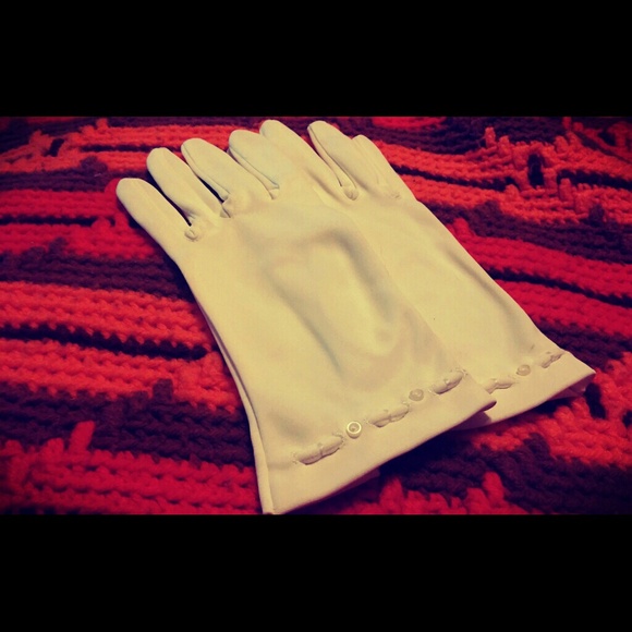 White Cotton Gloves with Woven Trim