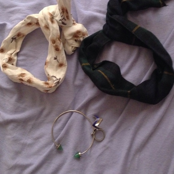 More stuff - Picture 2 of 2