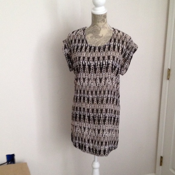 H&M Dresses & Skirts - NWT H&M tunic / dress!