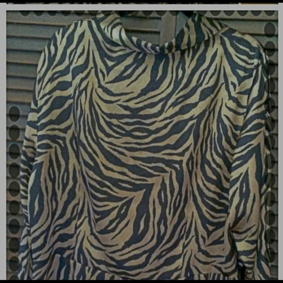 WOMENS~BLOUSE~ JONES LEOPARD BUTTON DOWN~SIZE 2X~NEW~🎁🎄Christmas Present🎁🎄 - Picture 2 of 4